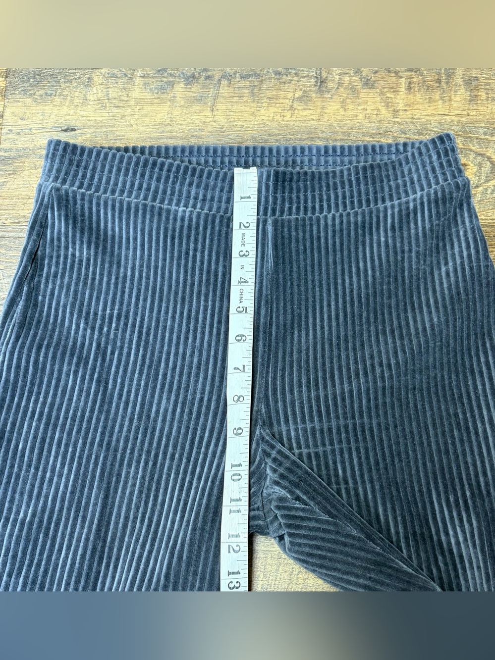 NEW Aerie Groove-On Ribbed Velour Flare Pants Charcoal Gray Womens Medium - Picture 8 of 11